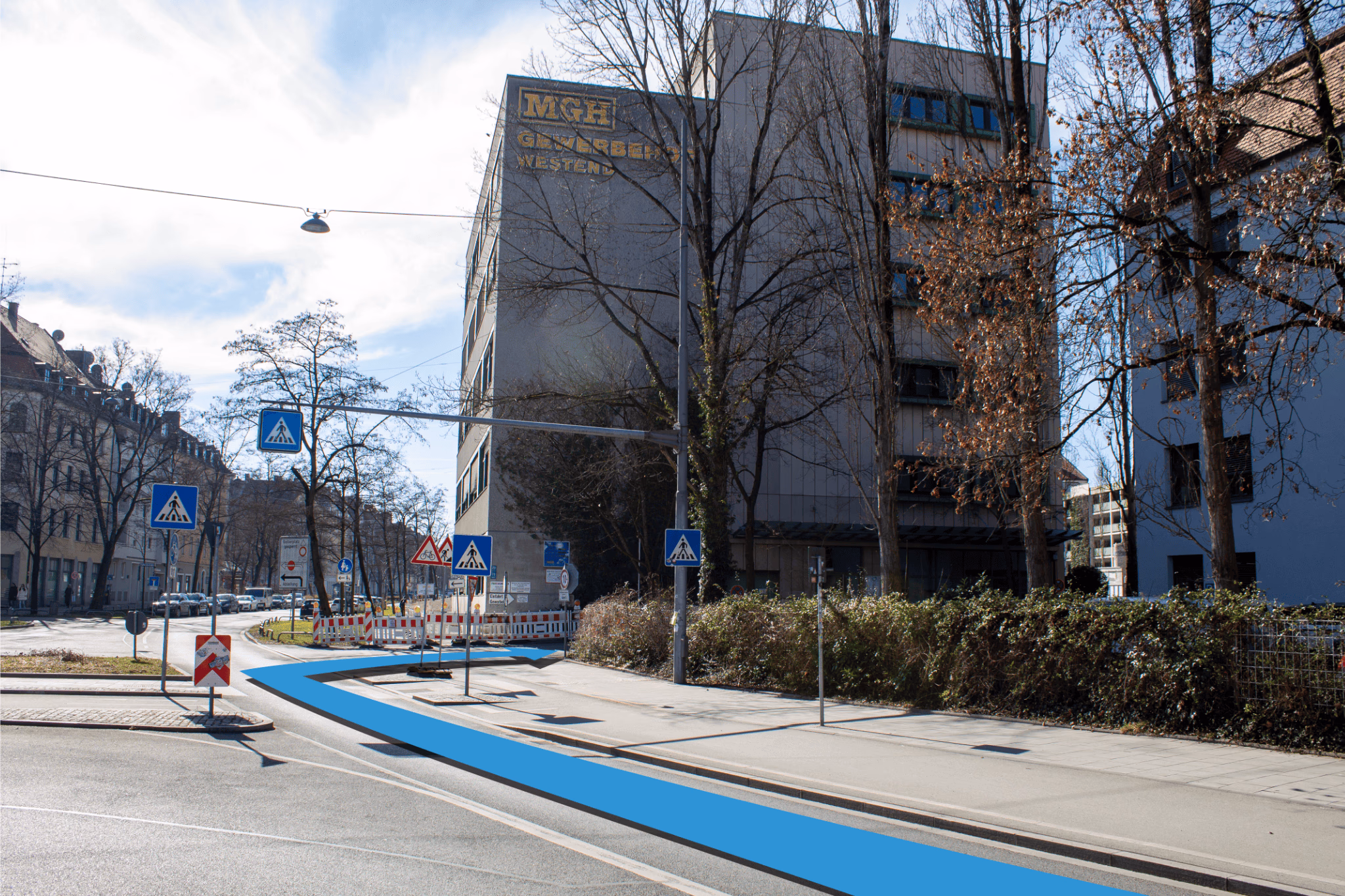 Entrance to the Movaria site on Trappentreustraße, marked in blue